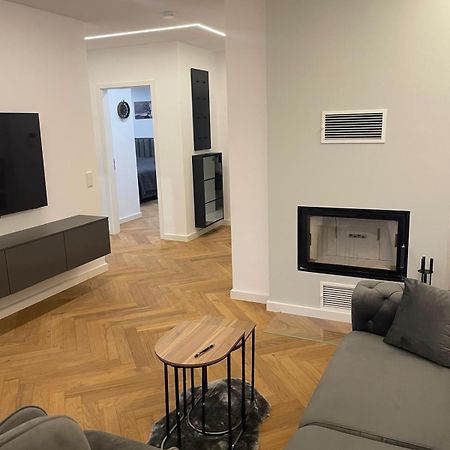 Neubau Apartment Mit Kamin Und Terrasse In Premium Lage Parkplatz Inklusive Bielefeld Luaran gambar
