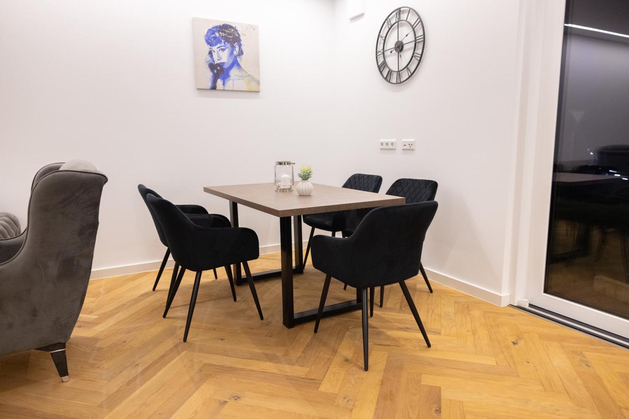 Neubau Apartment Mit Kamin Und Terrasse In Premium Lage Parkplatz Inklusive Bielefeld Luaran gambar